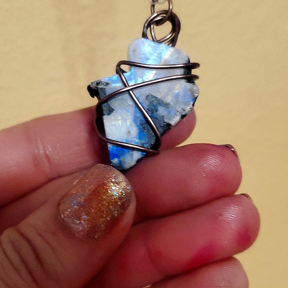 Beautiful wrapped genuine moonstone pendant!
